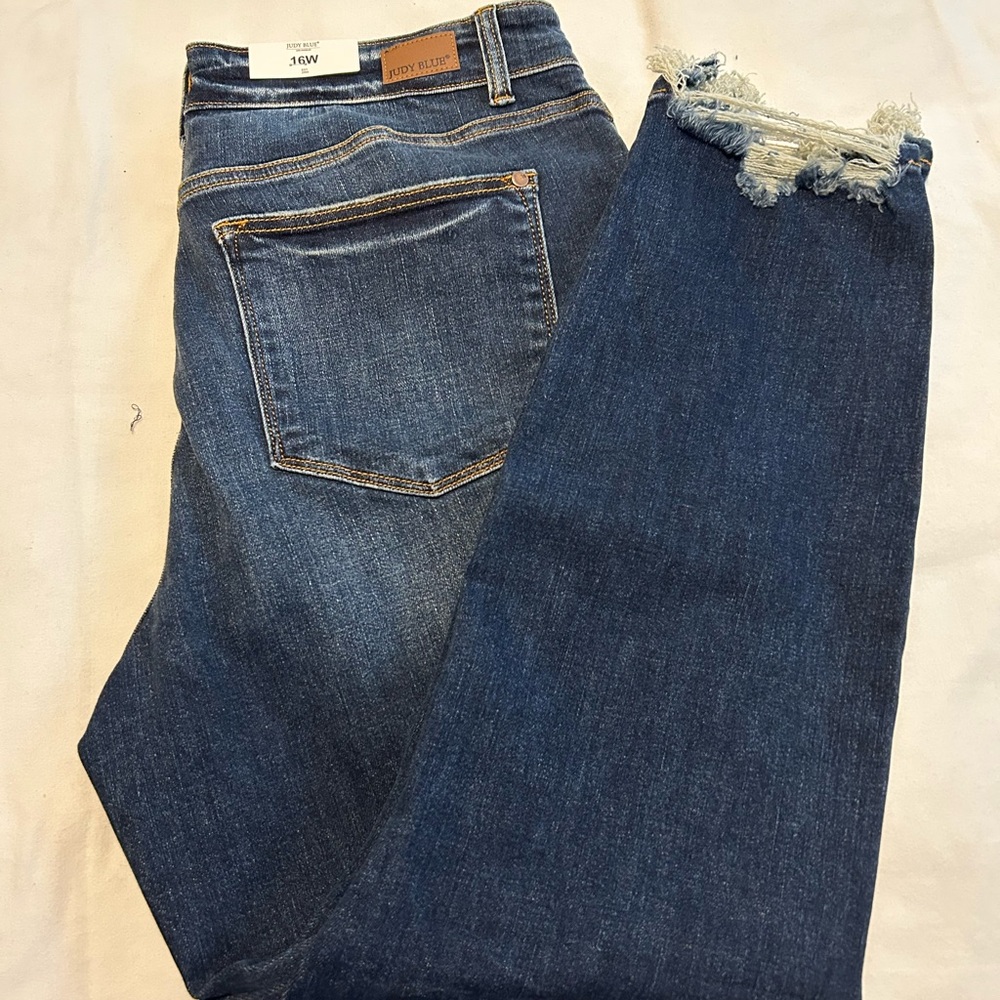 Judy Blue 16W jeans